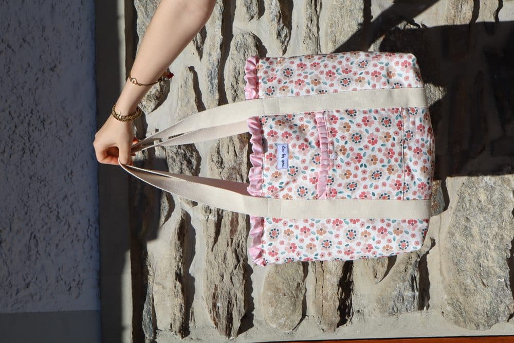 Große Tasche mit Rüschen 5