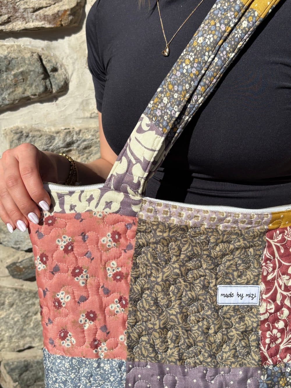 Große Tasche mit Reißverschluss