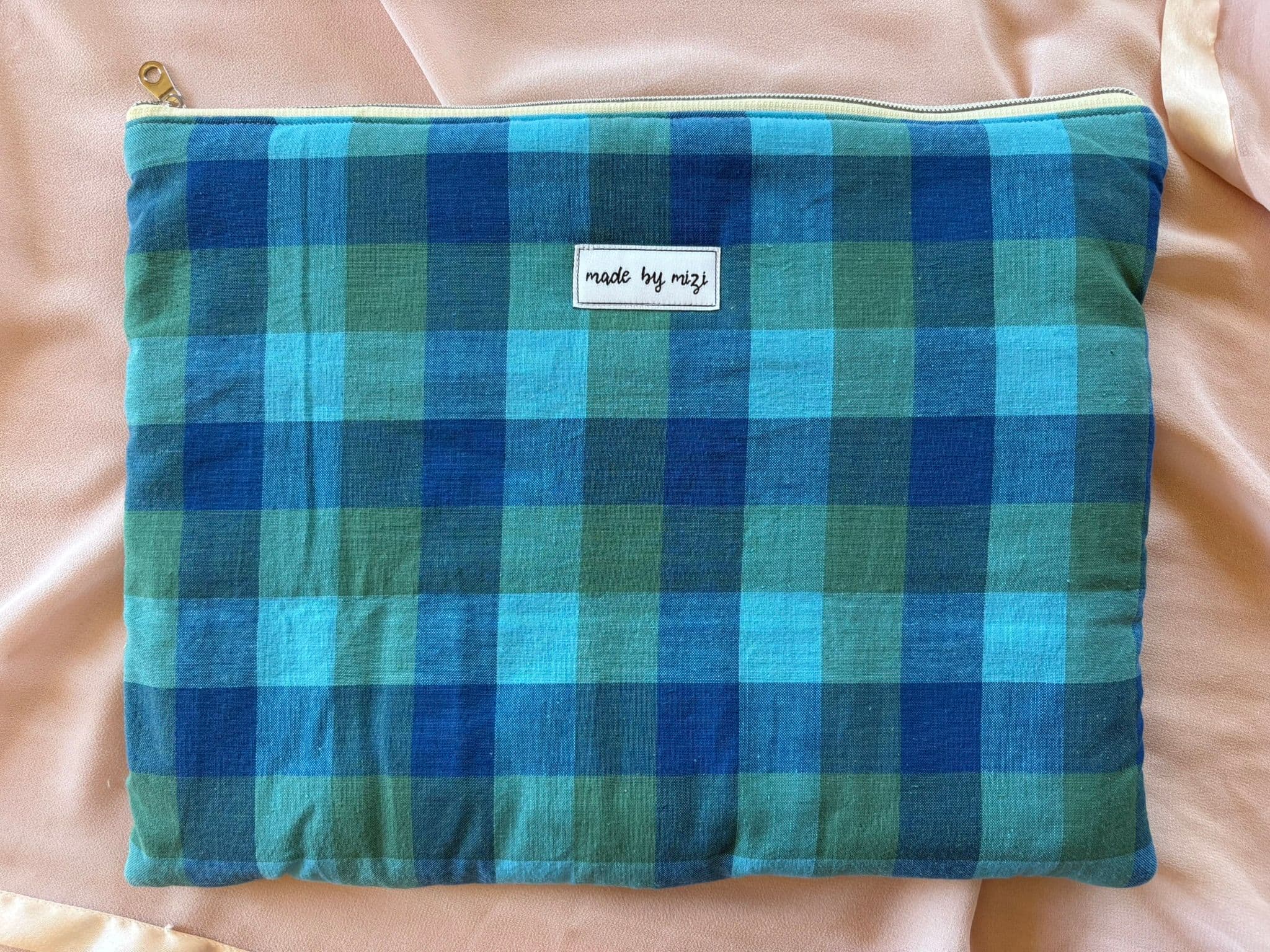 Laptophülle 35x28cm – handgenähtes Einzelstück aus Österreich, made by mizi