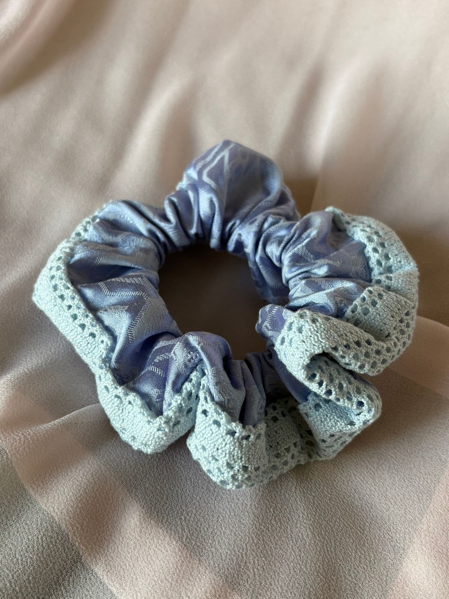 Scrunchie – handgenähtes Einzelstück aus Österreich, made by mizi