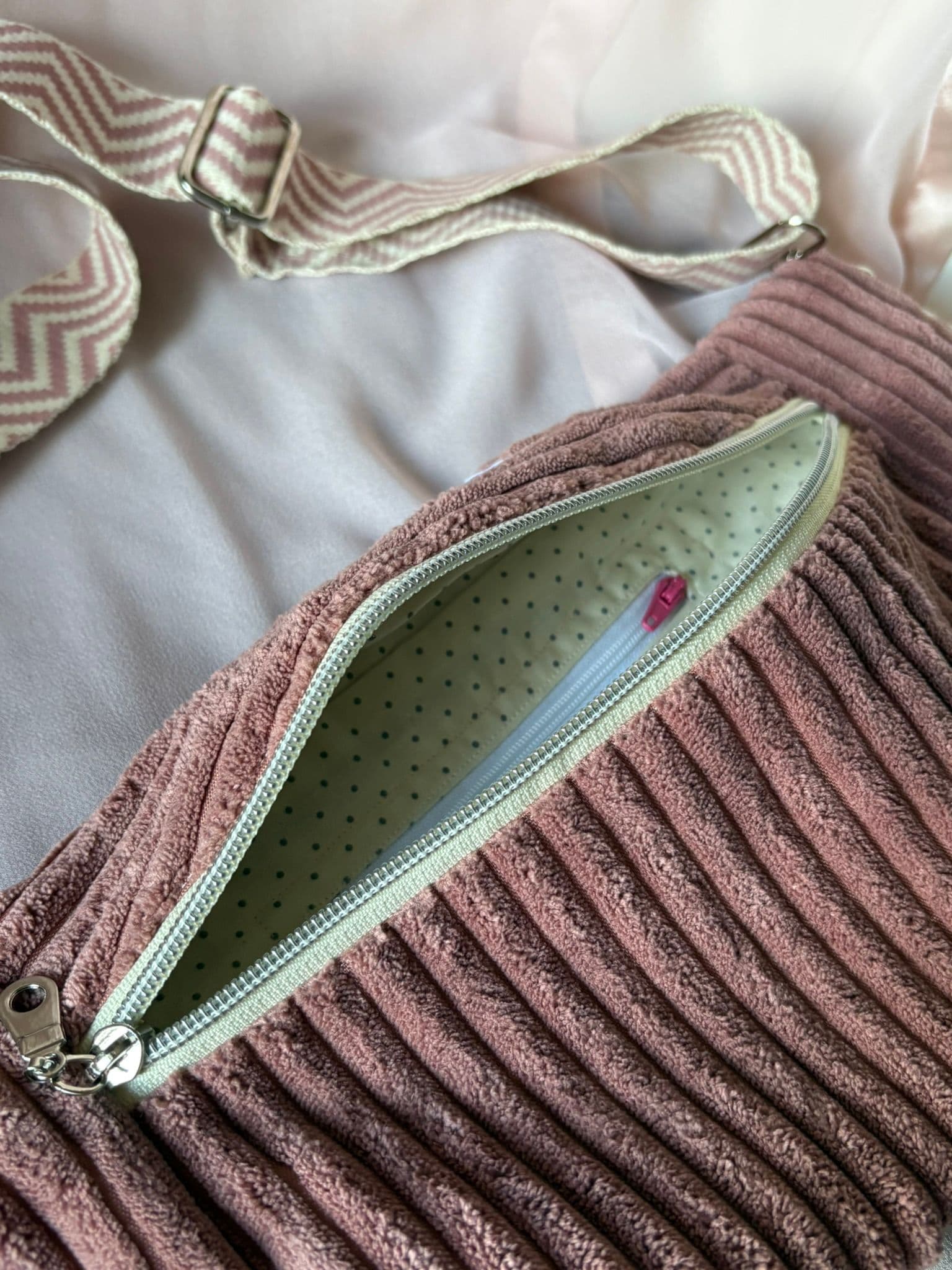 Bauchtasche rosa – handgenähtes Einzelstück aus Österreich, made by mizi
