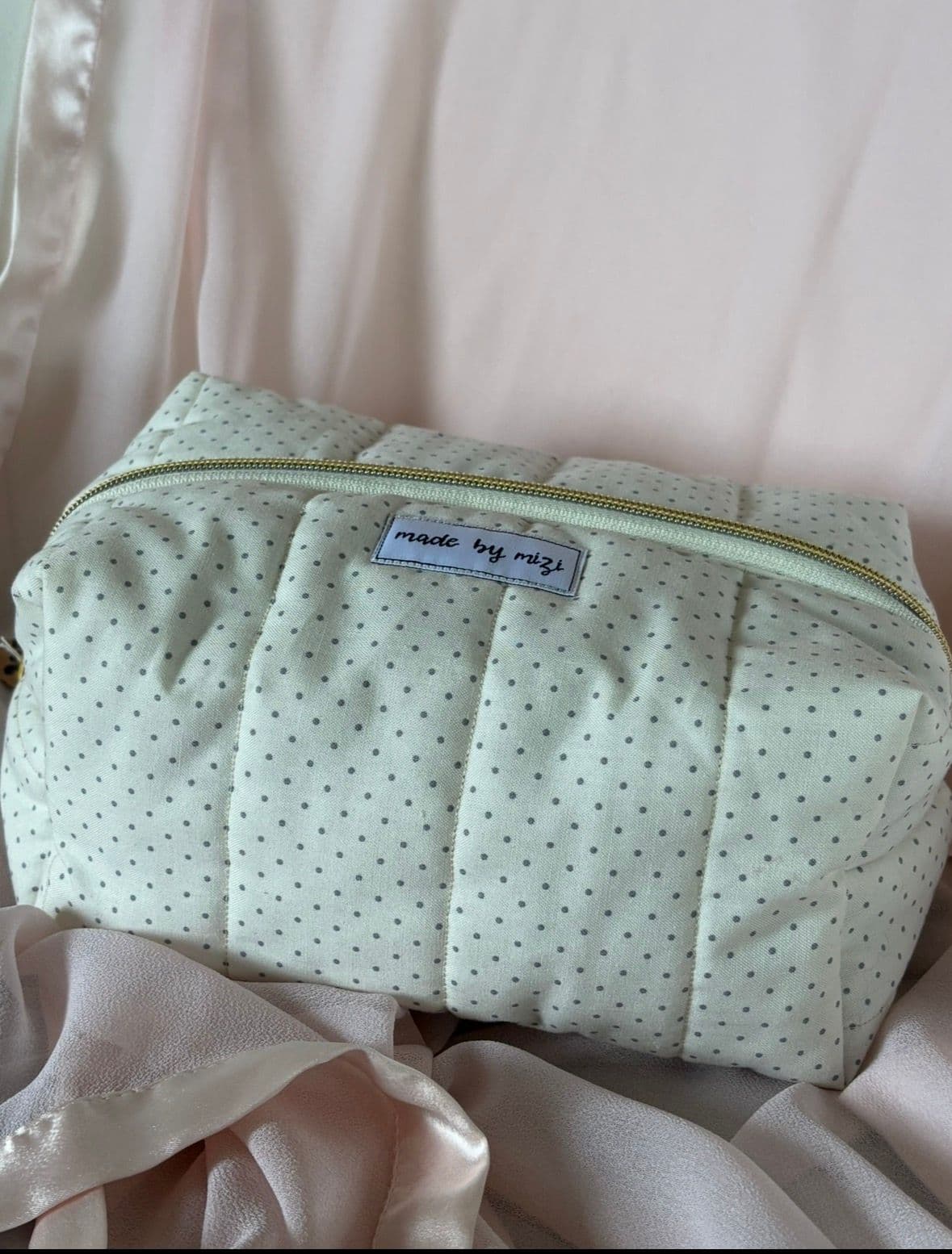 Kosmetiktasche – handgenähtes Einzelstück, Restposten von made by mizi Österreich