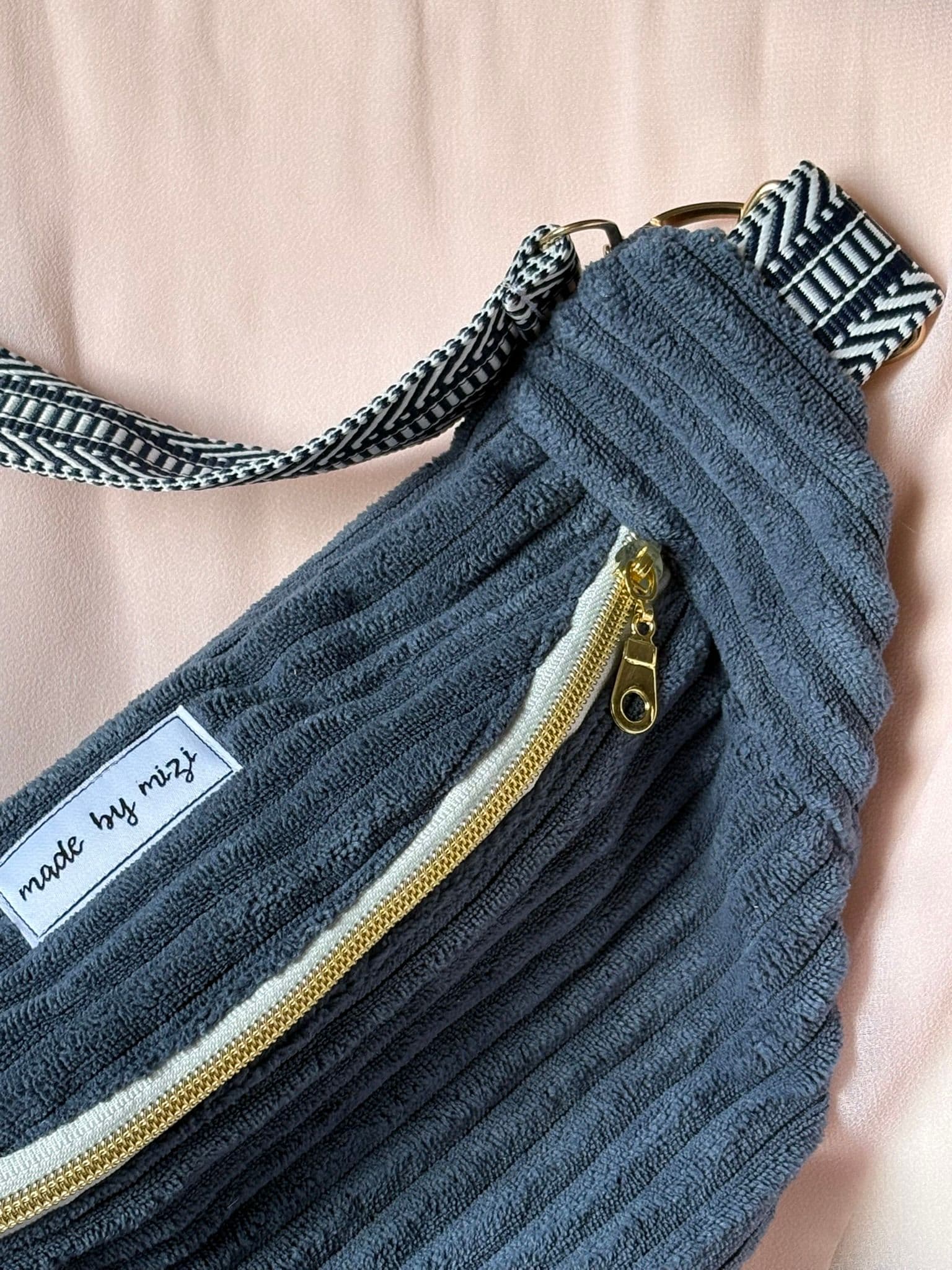 Bauchtasche blau – handgenähtes Einzelstück aus Österreich, made by mizi