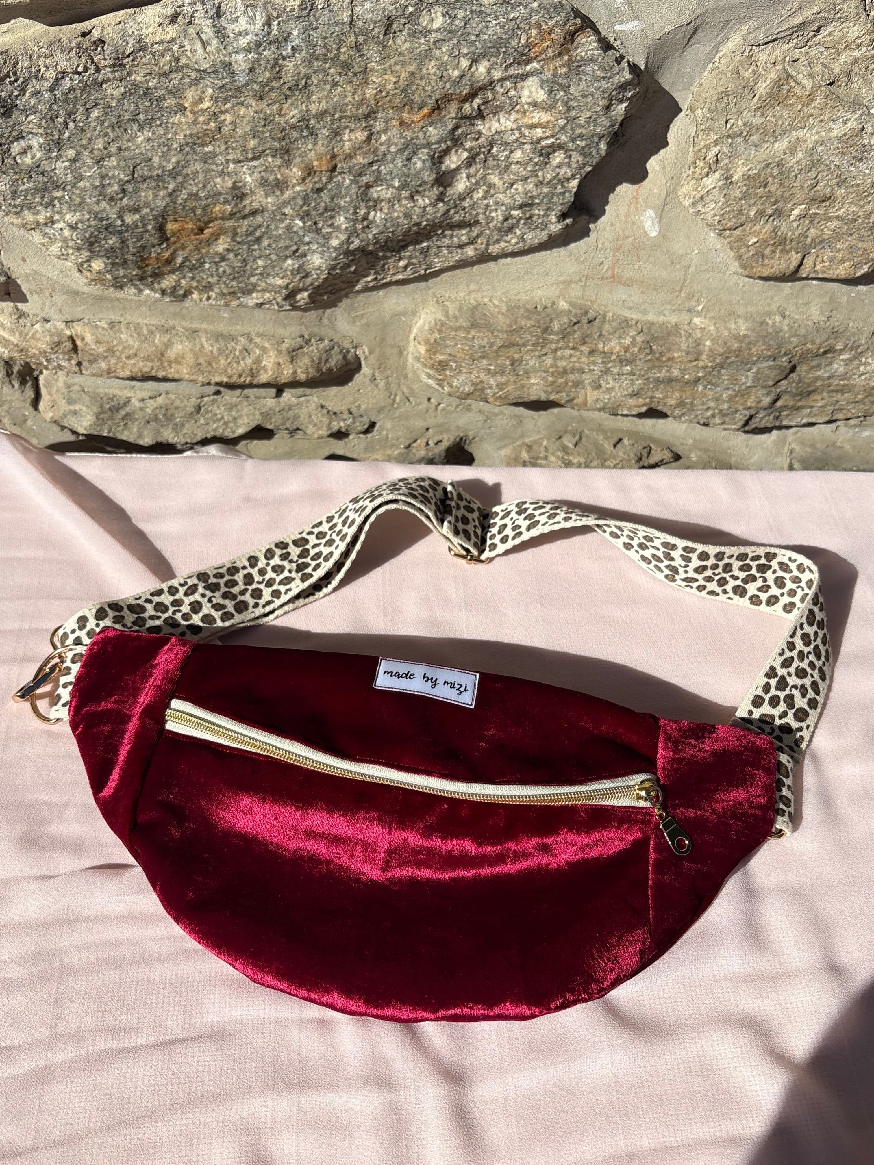 Bauchtasche rot – handgenähtes Einzelstück aus Österreich, made by mizi